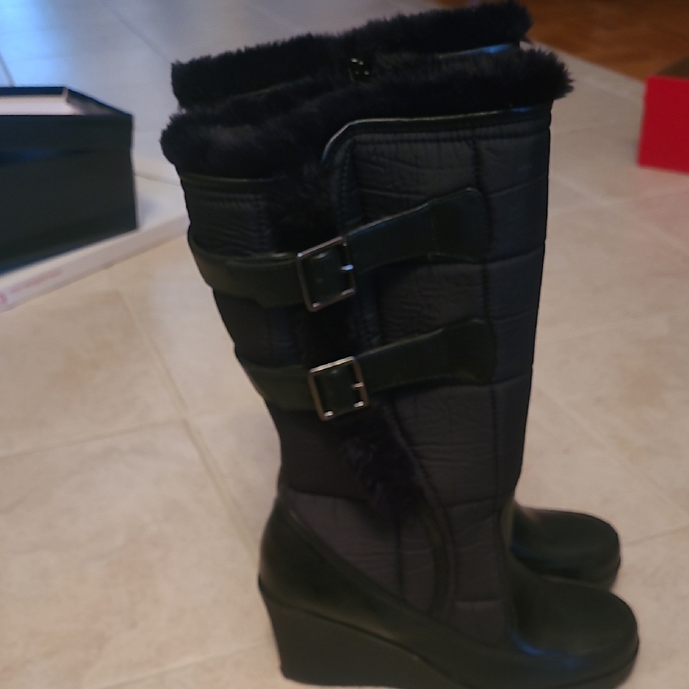 American Eagle Outfitters Black Women's Winter Boots